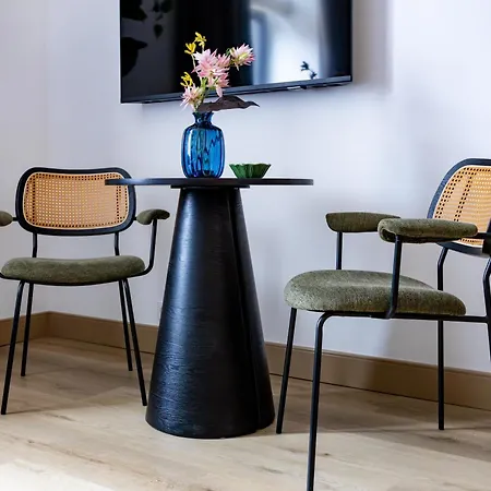 Апартаменты Fabulous Designer In *