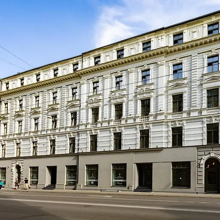 Fabulous Designer In *