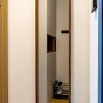 Fabulous Designer In Apartment